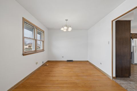 Tiny photo for 7737 Odell Avenue, Bridgeview, IL 60455 (MLS # 12616158)