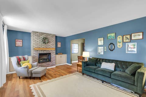Tiny photo for 705 E Mchenry Street, Urbana, IL 61801 (MLS # 12707083)