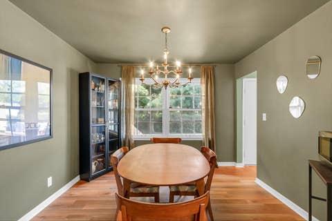 Tiny photo for 705 E Mchenry Street, Urbana, IL 61801 (MLS # 12707083)