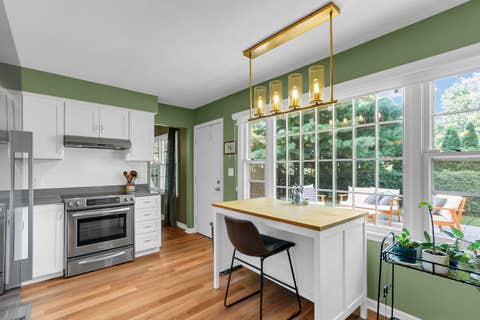 Tiny photo for 705 E Mchenry Street, Urbana, IL 61801 (MLS # 12707083)