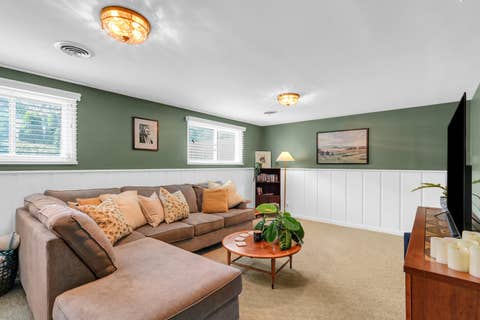 Tiny photo for 705 E Mchenry Street, Urbana, IL 61801 (MLS # 12707083)