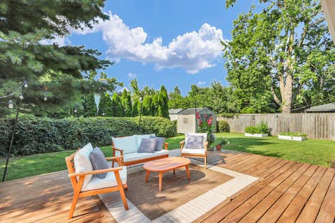 Tiny photo for 705 E Mchenry Street, Urbana, IL 61801 (MLS # 12707083)