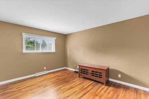 Tiny photo for 705 E Mchenry Street, Urbana, IL 61801 (MLS # 12707083)