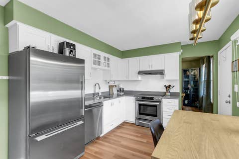 Tiny photo for 705 E Mchenry Street, Urbana, IL 61801 (MLS # 12707083)