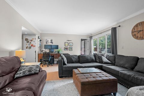 Tiny photo for 178 Wildberry Court, Aurora, IL 60504 (MLS # 12491629)