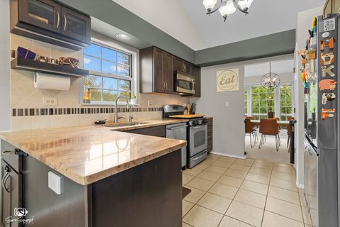 Tiny photo for 178 Wildberry Court, Aurora, IL 60504 (MLS # 12491629)