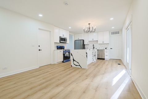 Tiny photo for 7784 Huntington Circle S, Hanover Park, IL 60133 (MLS # 12546368)