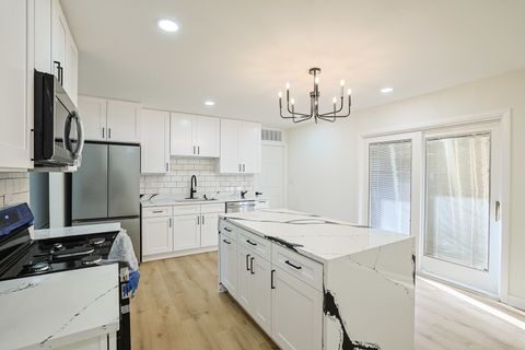 Tiny photo for 7784 Huntington Circle S, Hanover Park, IL 60133 (MLS # 12546368)