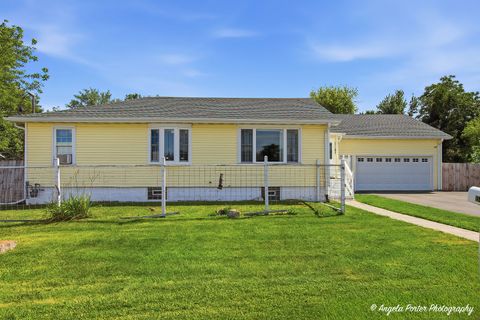 Photo of 1513 12th Street, Waukegan, IL 60085 (MLS # 12715431)