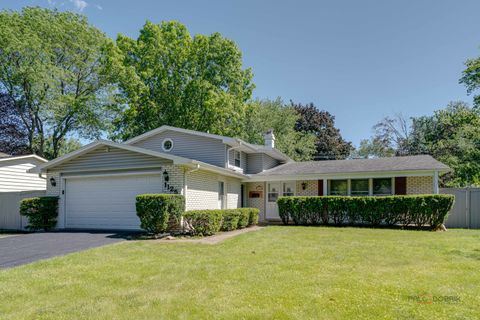 Single Family Residence in Libertyville IL 1125 shari Lane.jpg