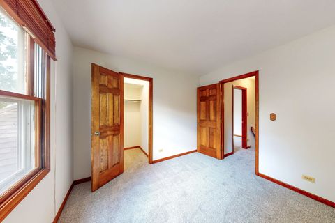 Tiny photo for 409 New York Lane, Elk Grove Village, IL 60007 (MLS # 12488655)