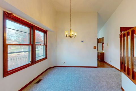 Tiny photo for 409 New York Lane, Elk Grove Village, IL 60007 (MLS # 12488655)