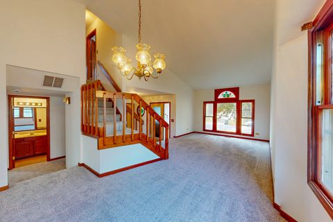 Tiny photo for 409 New York Lane, Elk Grove Village, IL 60007 (MLS # 12488655)