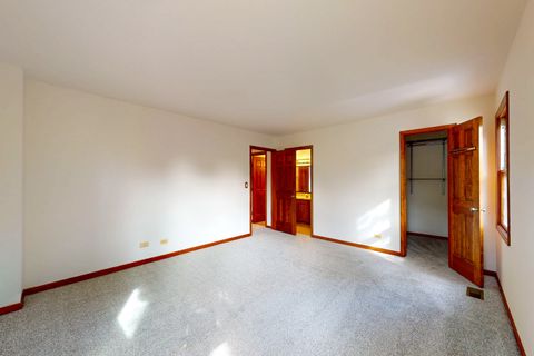 Tiny photo for 409 New York Lane, Elk Grove Village, IL 60007 (MLS # 12488655)