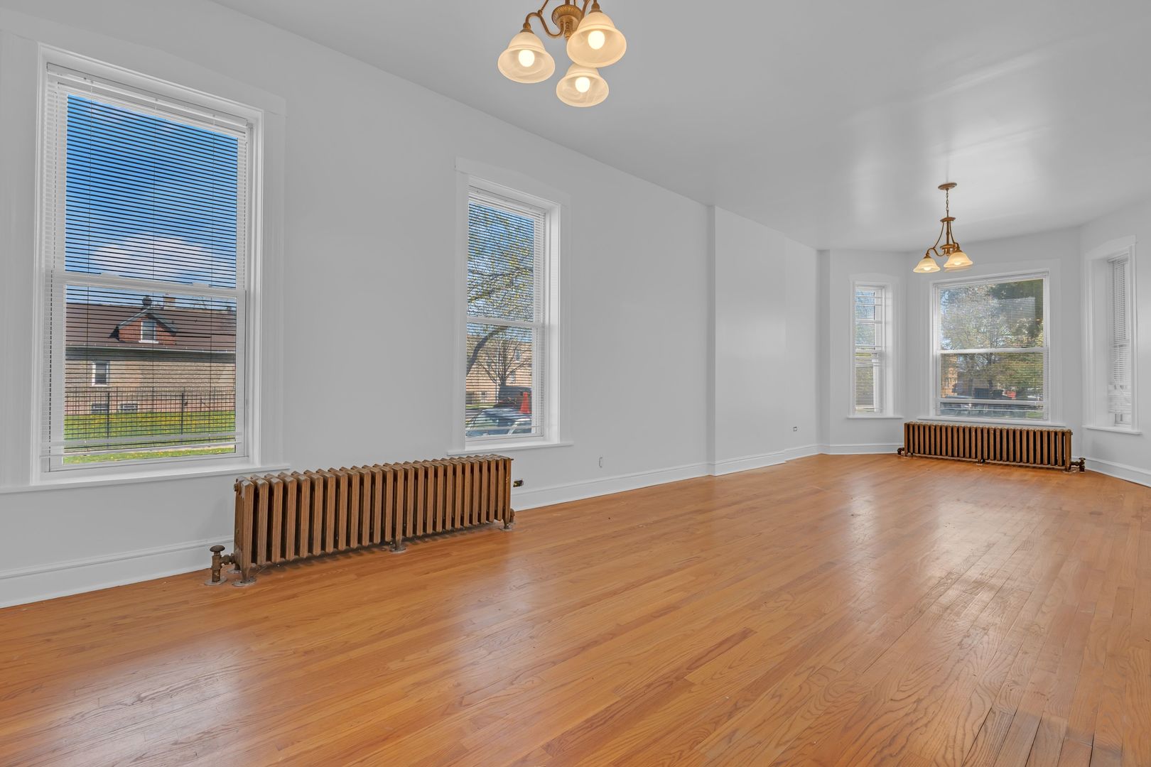 856 N Lawndale Avenue