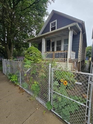 Tiny photo for 8237 S Burley Avenue, Chicago, IL 60617 (MLS # 12764495)