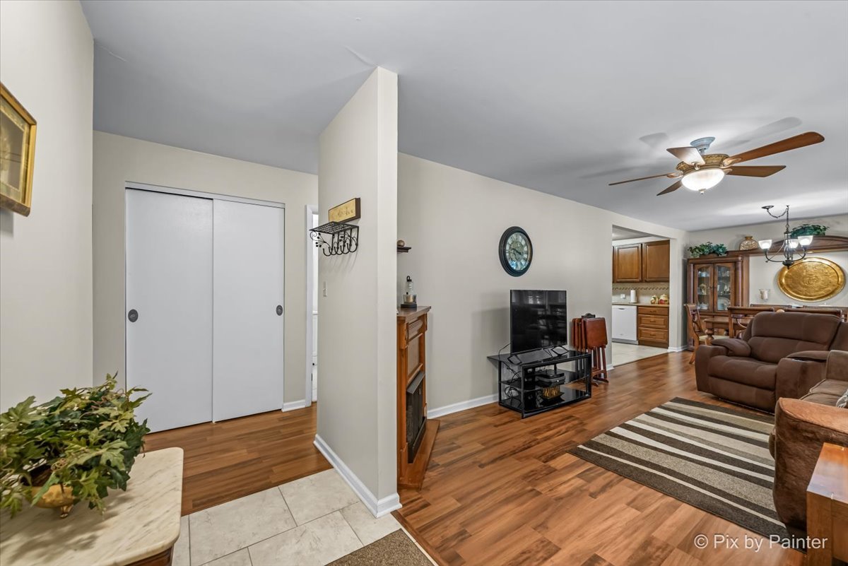 4716 W Oakwood Drive 2