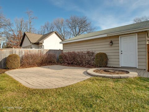 Tiny photo for 4645 Grand Avenue, Western Springs, IL 60558 (MLS # 12545482)