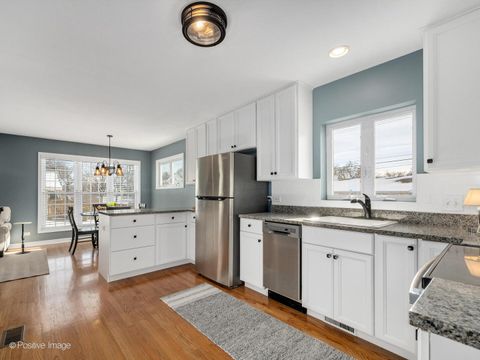 Tiny photo for 4645 Grand Avenue, Western Springs, IL 60558 (MLS # 12545482)