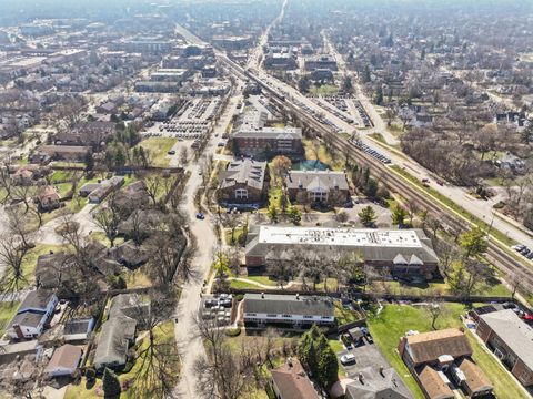 Tiny photo for 1234 Depot Street #105, Glenview, IL 60025 (MLS # 12598171)