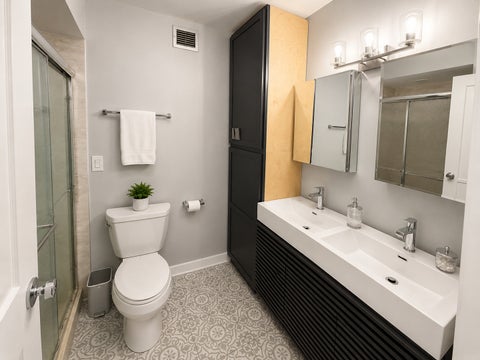 Tiny photo for 20 N Tower Road #10M, Oak Brook, IL 60523 (MLS # 12776158)