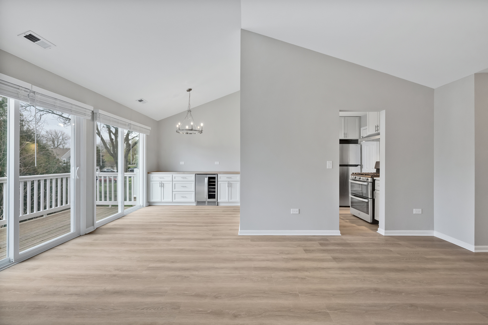 0N115 Windermere Road 2106