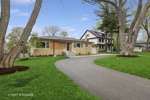 Tiny photo for 932 60th Place, Downers Grove, IL 60516 (MLS # 12507092)