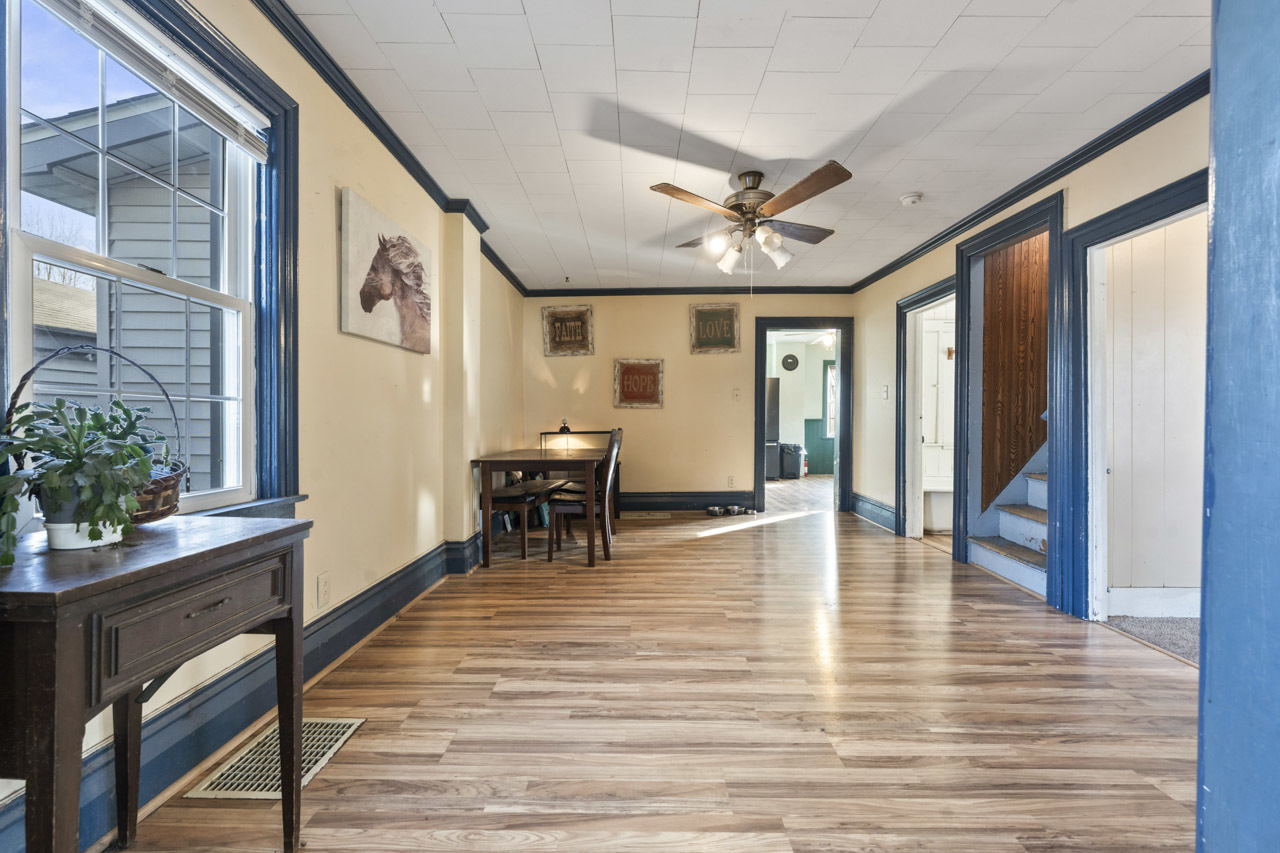 109 E Cherokee Avenue