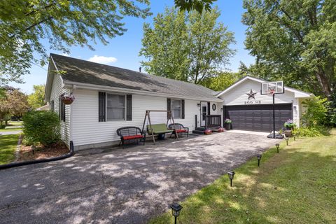 Photo of 200 Bounty Drive NE, Poplar Grove, IL 61065 (MLS # 12598053)