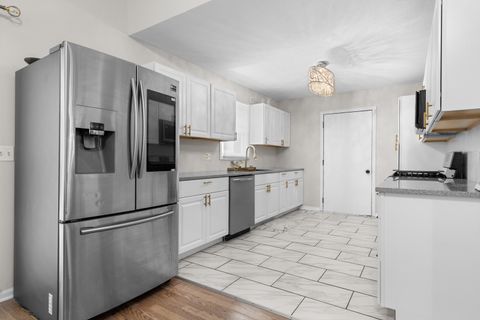 Tiny photo for 200 Bounty Drive NE, Poplar Grove, IL 61065 (MLS # 12598053)