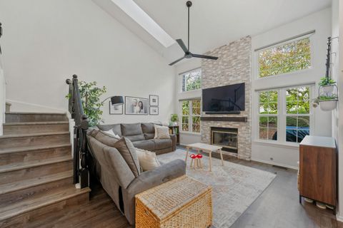 Tiny photo for 647 Kingsbridge Drive, Carol Stream, IL 60188 (MLS # 12509362)