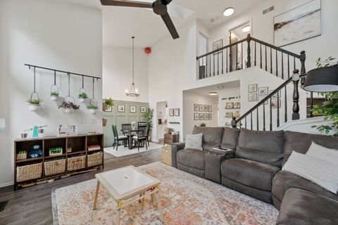 Tiny photo for 647 Kingsbridge Drive, Carol Stream, IL 60188 (MLS # 12509362)