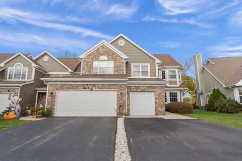 Photo of 647 Kingsbridge Drive, Carol Stream, IL 60188 (MLS # 12509362)