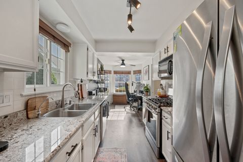 Tiny photo for 647 Kingsbridge Drive, Carol Stream, IL 60188 (MLS # 12509362)