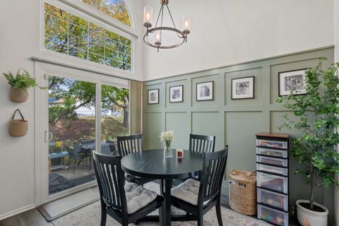 Tiny photo for 647 Kingsbridge Drive, Carol Stream, IL 60188 (MLS # 12509362)