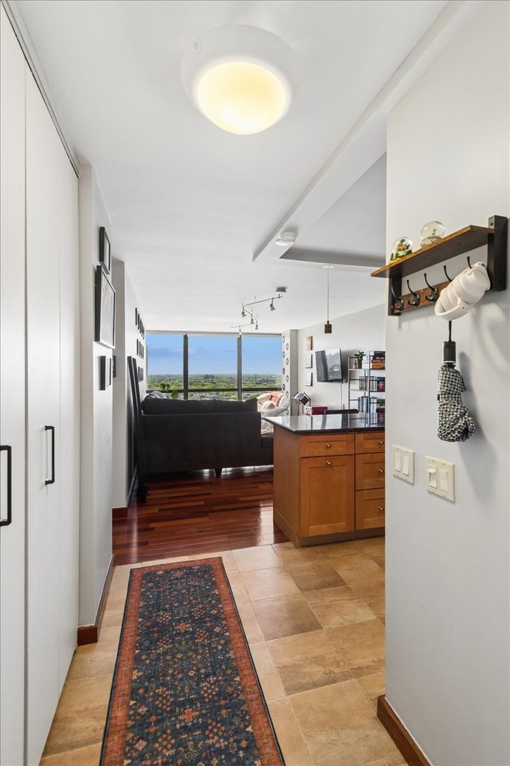 5415 N Sheridan Road 2315