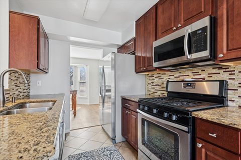 Tiny photo for 1137 Crimson Court, Naperville, IL 60564 (MLS # 12569574)