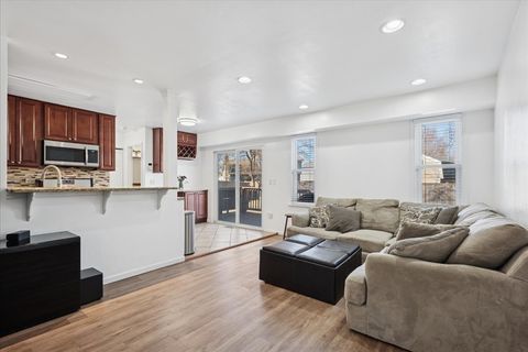 Tiny photo for 1137 Crimson Court, Naperville, IL 60564 (MLS # 12569574)