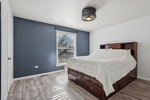 Tiny photo for 1137 Crimson Court, Naperville, IL 60564 (MLS # 12569574)