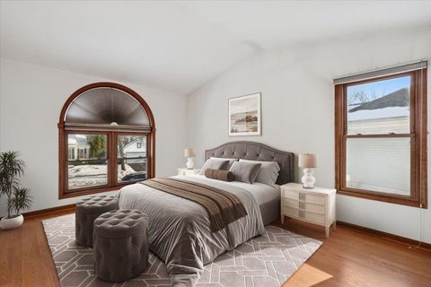 Tiny photo for 260 N Fiore Parkway, Vernon Hills, IL 60061 (MLS # 12530317)