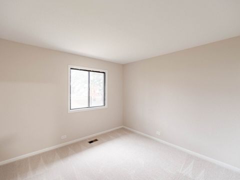 Tiny photo for 624 Breakers Point #624, Schaumburg, IL 60194 (MLS # 12543516)