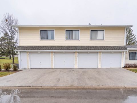 624 Breakers Point 624 Schaumburg IL 60194