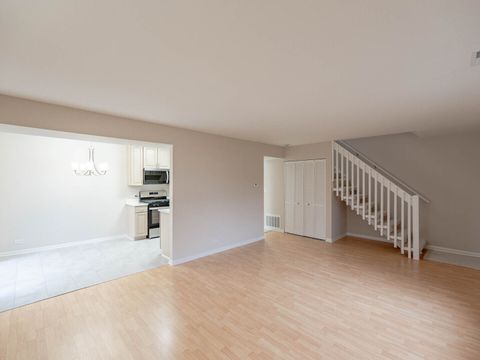 Tiny photo for 624 Breakers Point #624, Schaumburg, IL 60194 (MLS # 12543516)