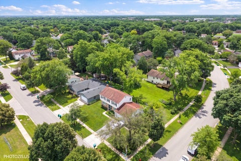 Tiny photo for 1111 Plum Grove Circle, Buffalo Grove, IL 60089 (MLS # 12743655)