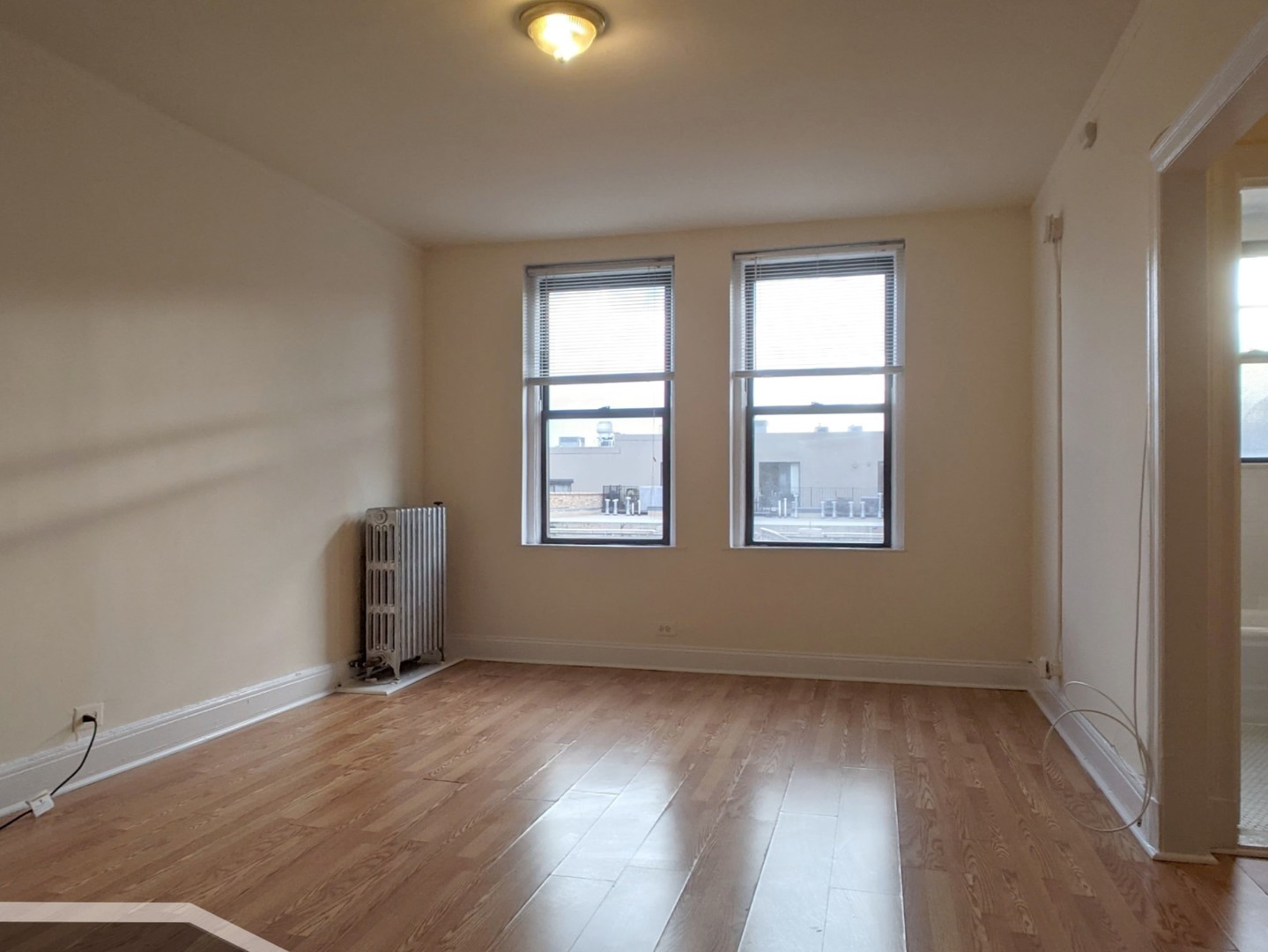 3335 W Diversey Avenue 307