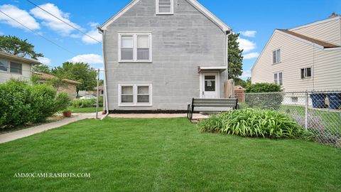 A home in Evergreen Park