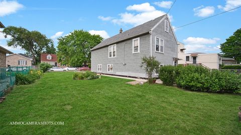 A home in Evergreen Park