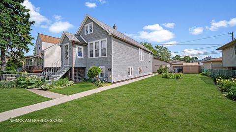 A home in Evergreen Park