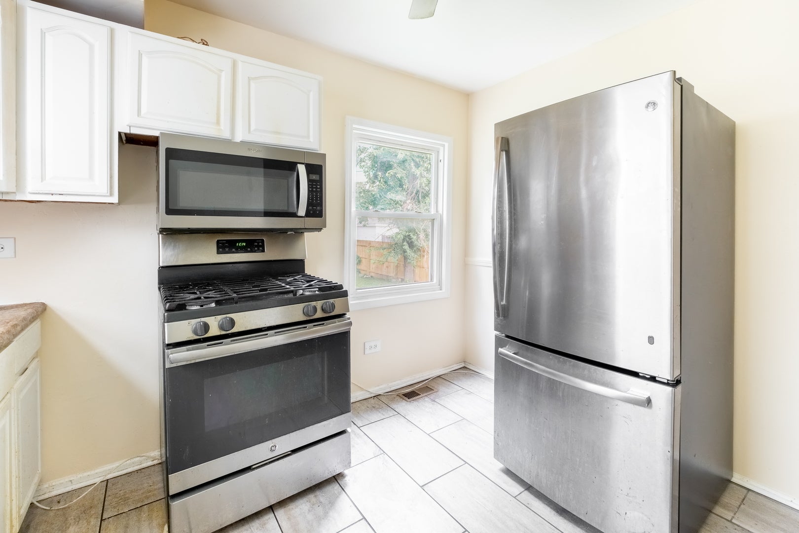 12416 S Princeton Avenue