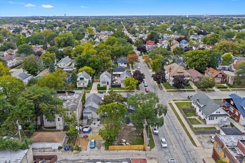 Tiny photo for 601 S 6th Avenue, Maywood, IL 60153 (MLS # 12495123)